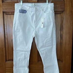 Vineyard Vines, White, Blue Stripped Pocket,  Cropped Denim. Raw Edge. NWT.